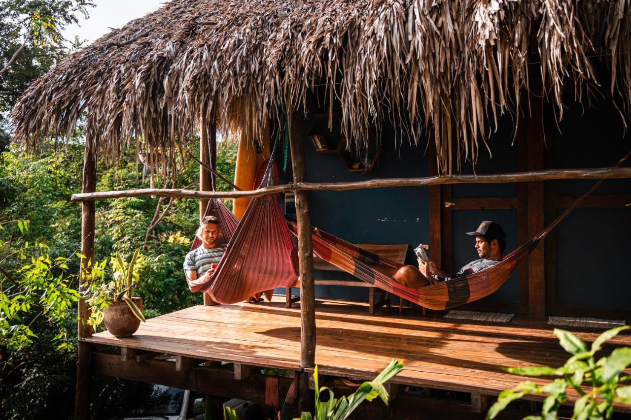 Hostel Clandestino Maderas Плайя-Мадерас Экстерьер фото